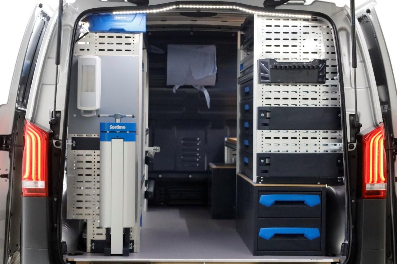 Mercedes-Benz VITO 114 CDI 136pk Compact 9G Automaat 2x Schuifdeur/LED/Camera/Inrichting 05-2022