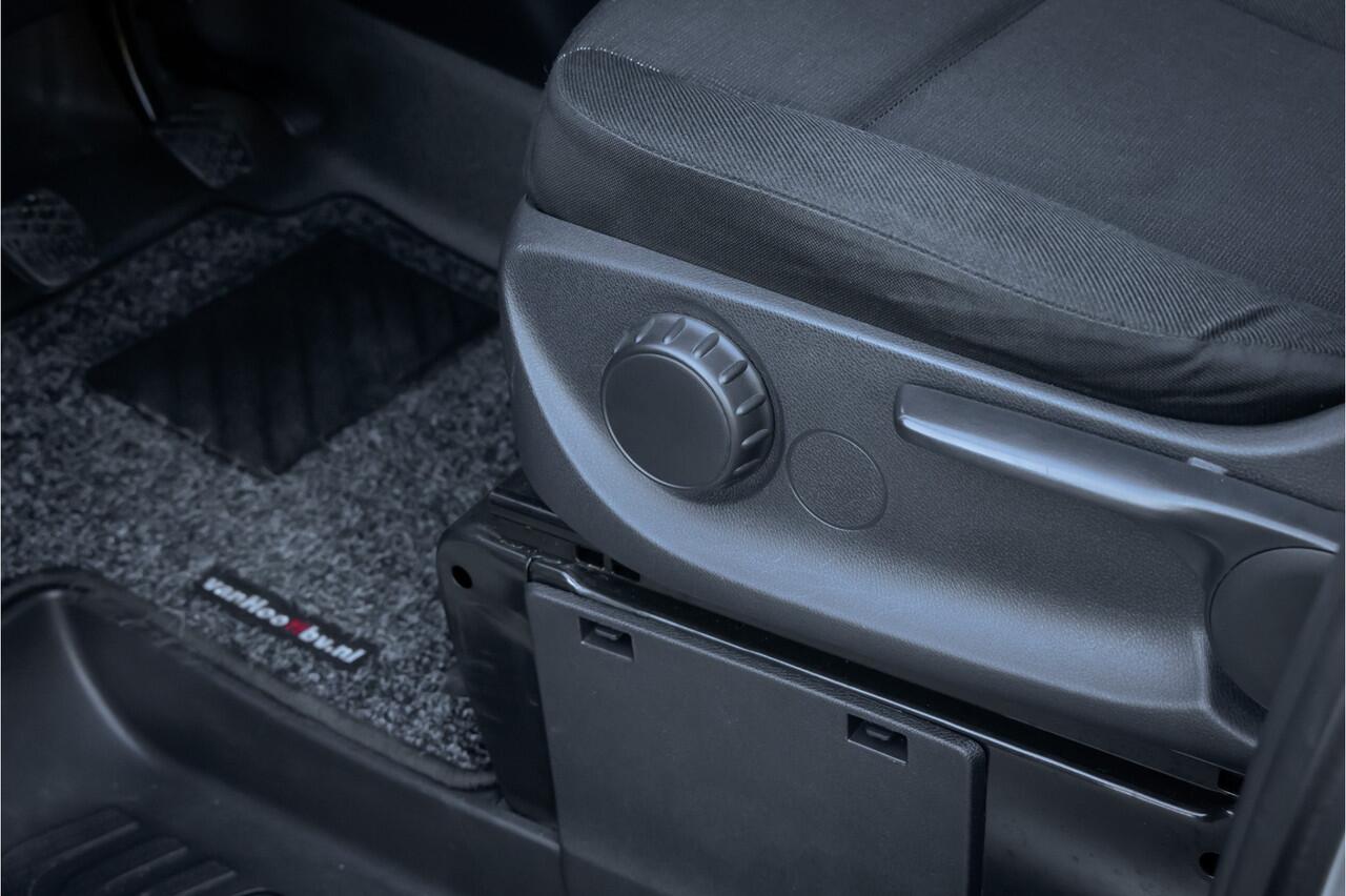 Mercedes-Benz VITO 111 CDI Lang - 19 inch AMG- Climate Controle