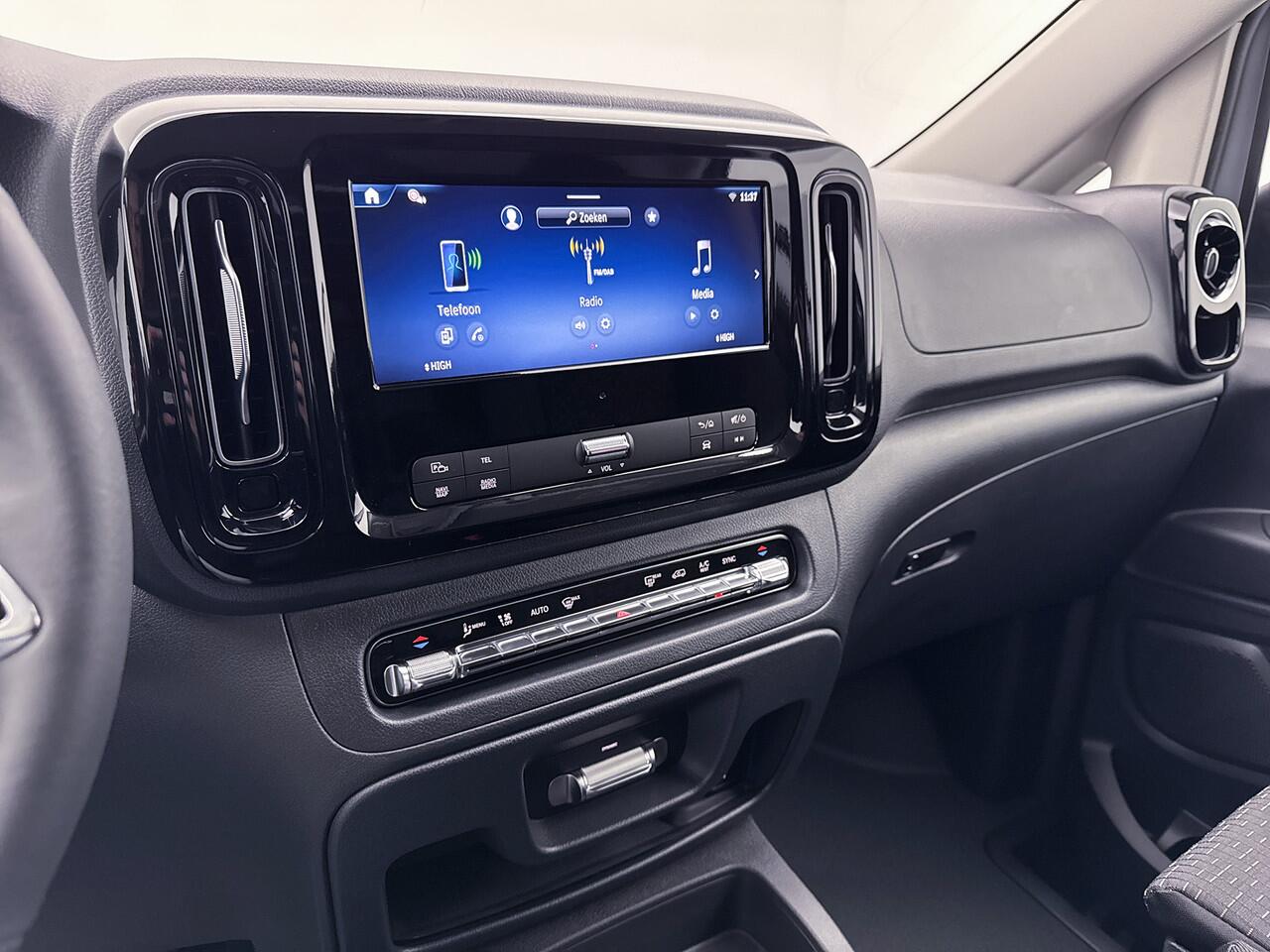 Mercedes-Benz VITO 119 CDI L3 19" inch AMG Dubbele Schuifdeur Multibeam LED Trekhaak Achteruitrijcamera Betimmering