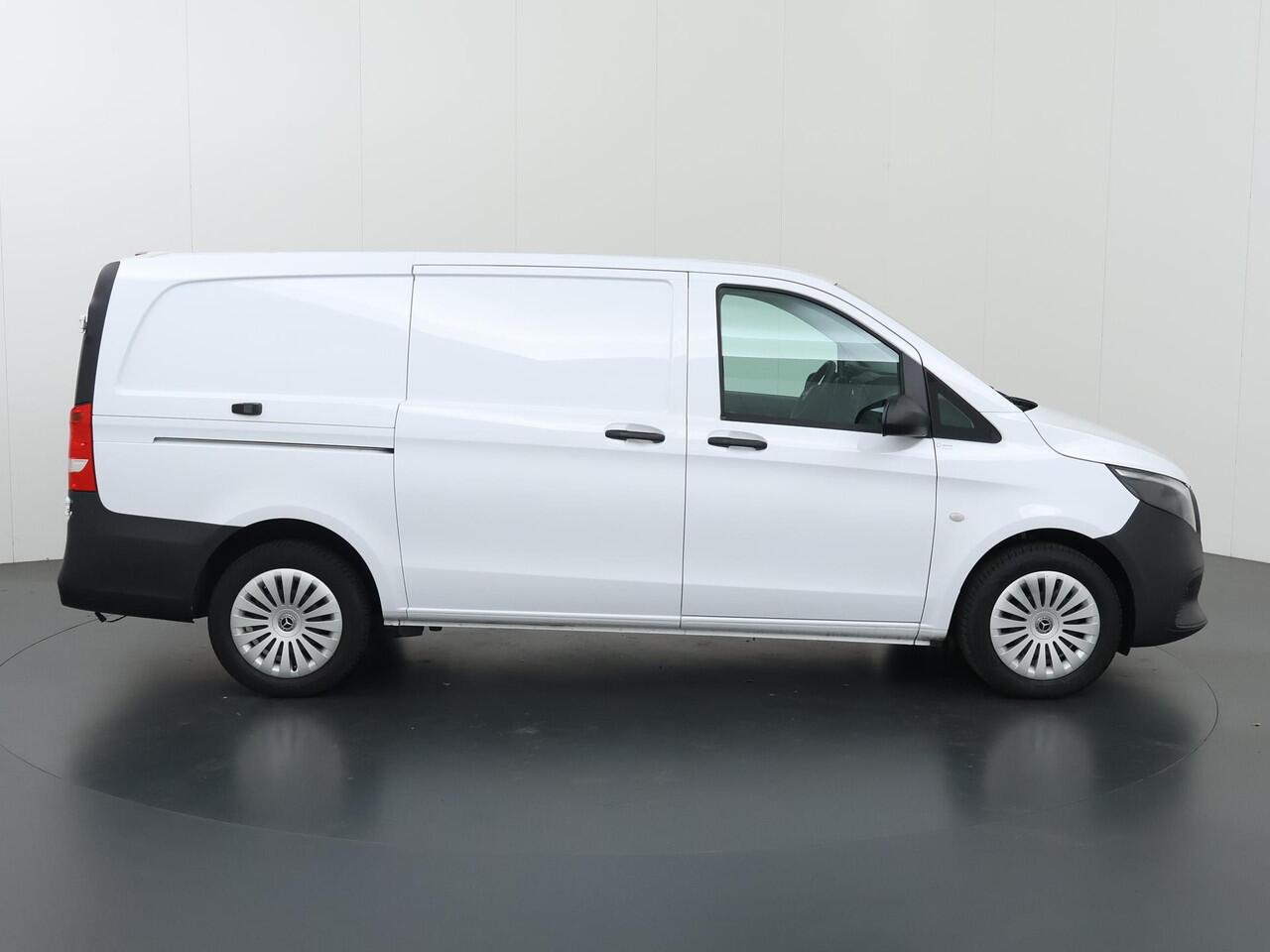 Mercedes-Benz VITO 116 CDI | Lang L2 | Pro | Navigatie | Parkeercamera | Stoelverwarming | Spiegelpakket | Achterdeuren met ruit | 3-zits | Dodehoekassistent | Certified