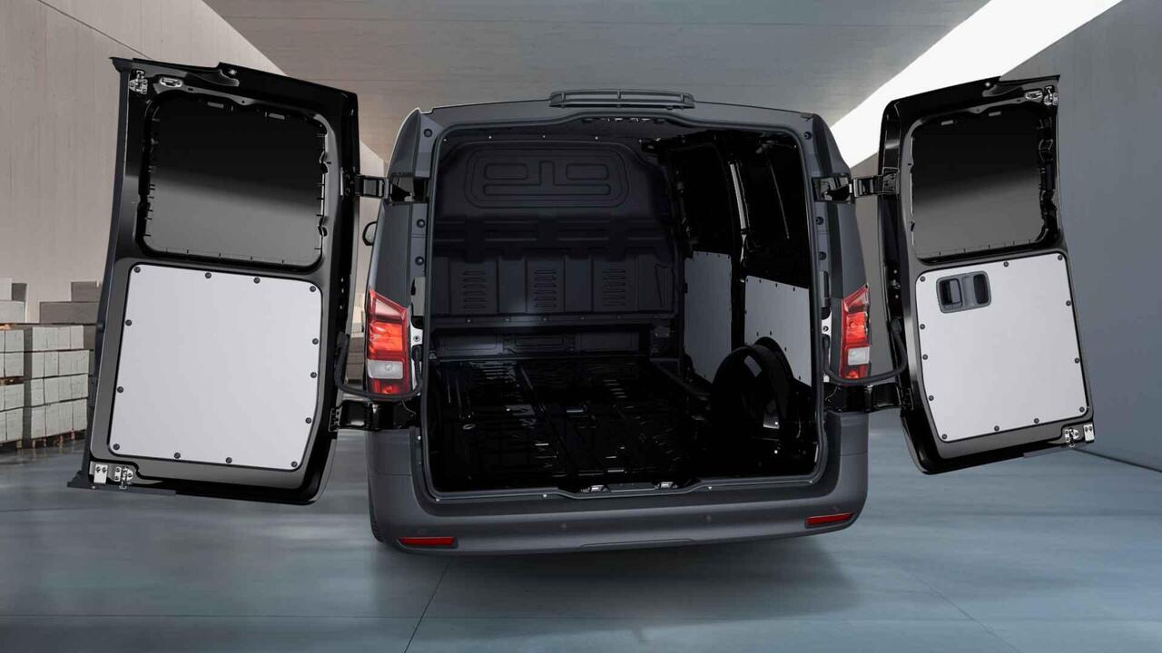 Mercedes-Benz VITO eVito 112 L2 60 kWh