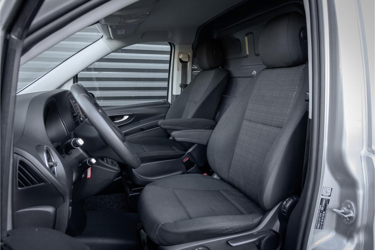 Mercedes-Benz VITO 111 CDI Lang - 19 inch AMG- Climate Controle
