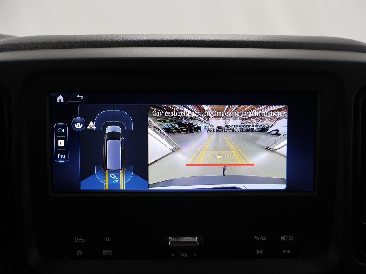 Mercedes-Benz VITO Bestelwagen 114 CDI L2 PRO | Achterdeuren | Trekhaak 2500 KG | Achteruitrijcamera | Dodehoekassistent |