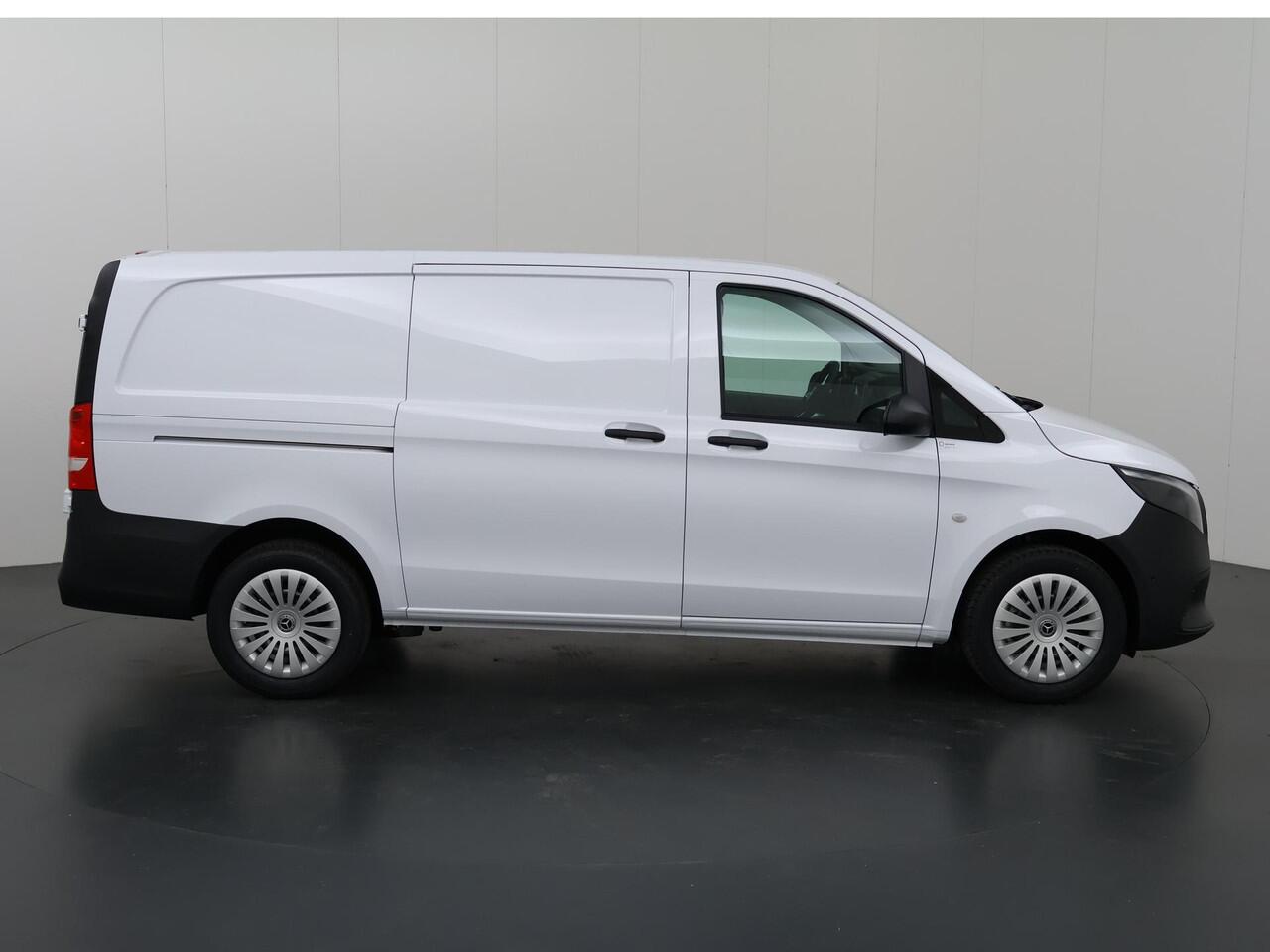 Mercedes-Benz VITO Bestelwagen 114 CDI L2 PRO | Achterdeuren | Trekhaak 2500 KG | Achteruitrijcamera | Dodehoekassistent |