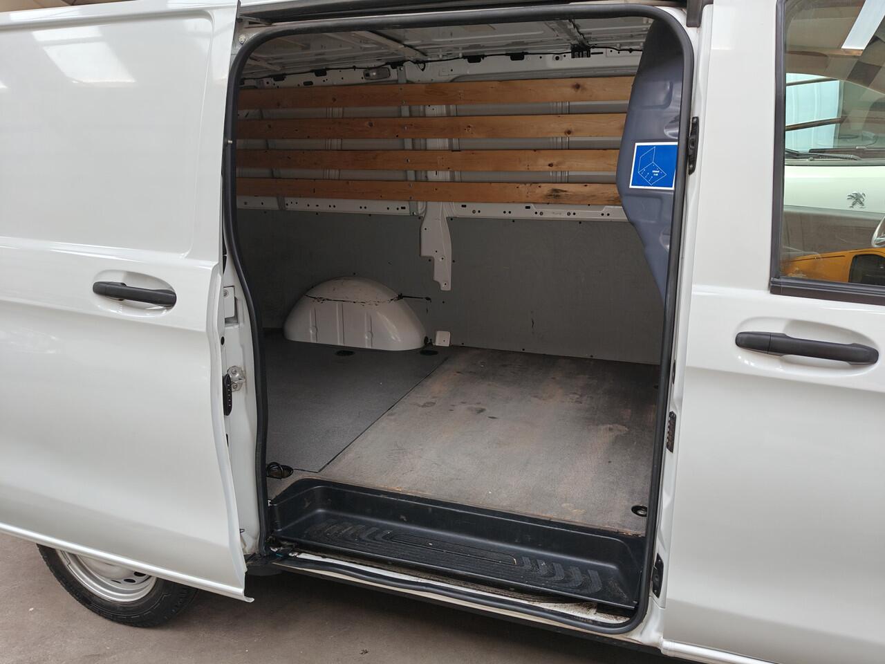 Mercedes-Benz VITO 111 CDI Lang E6