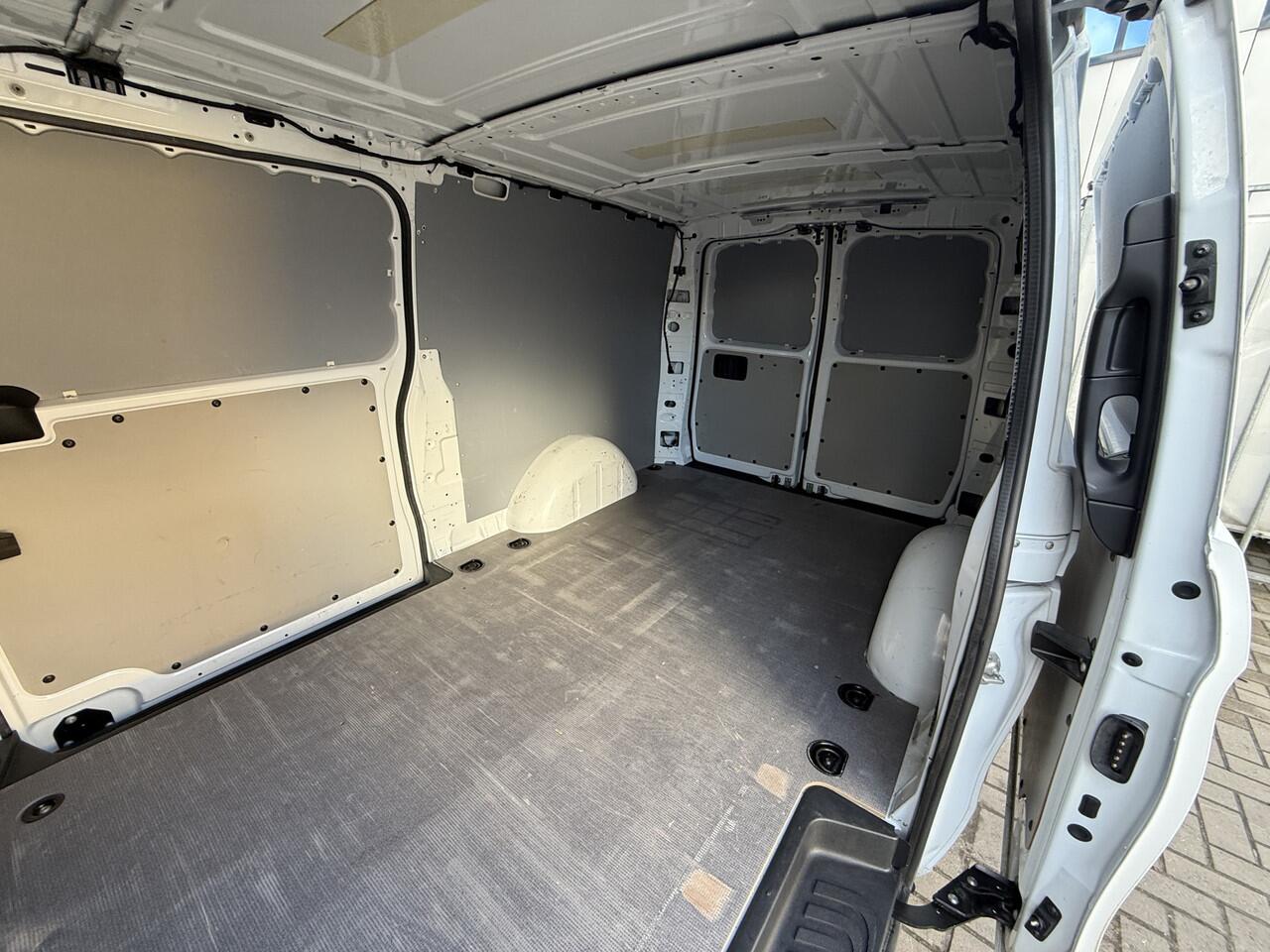 Mercedes-Benz VITO 116 CDI Extra Lang Trekhaak/cruise/navigatie systeem