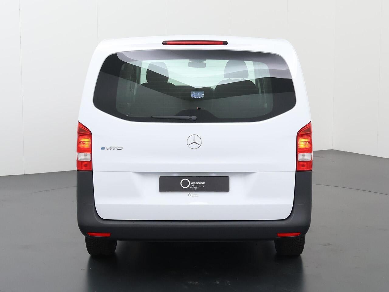 Mercedes-Benz VITO eVito Bestelwagen 66 kWh L2 | Stoelverwarming | Achterdeuren | Navigatie | Airco | Cruise Control | Schuifdeur links en Rechts |
