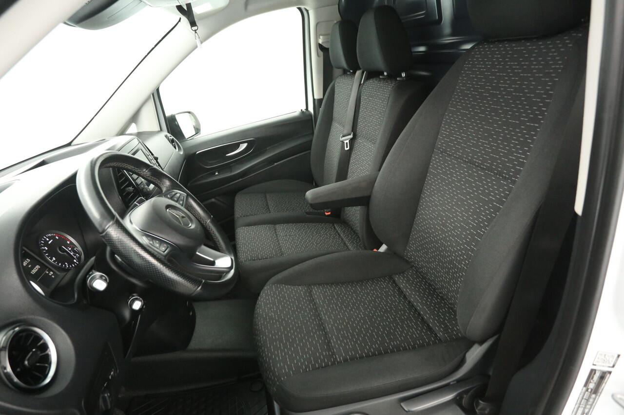 Mercedes-Benz VITO 114 CDI Lang | Euro6 | Aut. | Airco | Cruise | Camera | Carplay | 3-Zits | Navi | 2xSchuifdeur | Trekh. | Stoelverw.