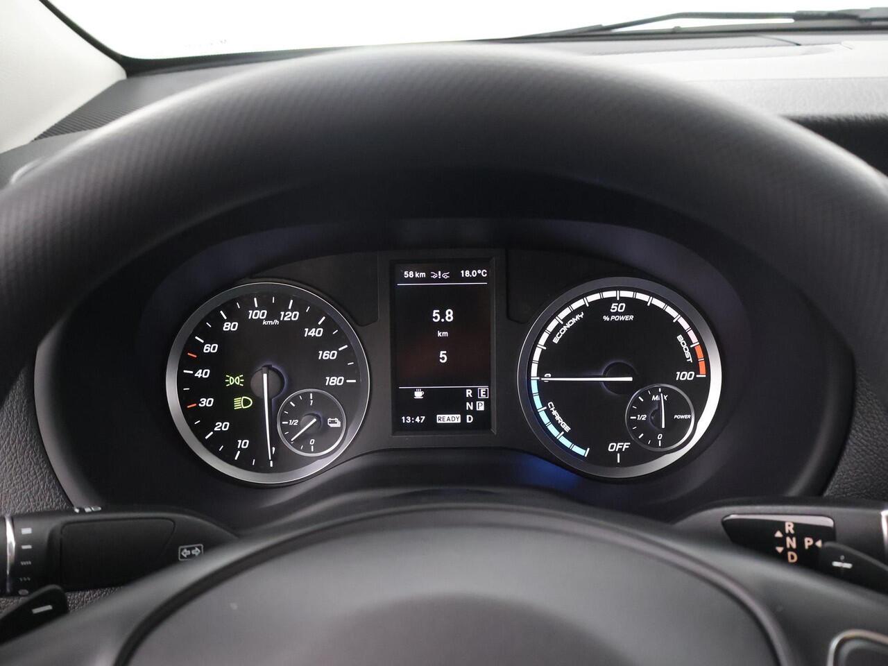 Mercedes-Benz VITO eVito Bestelwagen 66 kWh L3 | Navigatie | Airco | Cruise Control | Bluetooth |