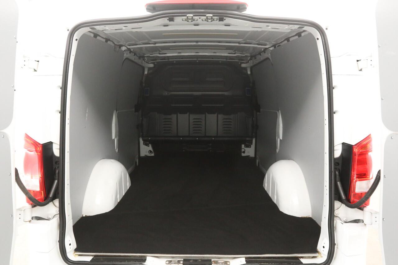 Mercedes-Benz VITO 114 CDI Lang | Aut. | Airco | Cruise | Camera | Carplay | 3 Zits | Navi | 2xSchuifdeur | Trekh. | Stoelverw.