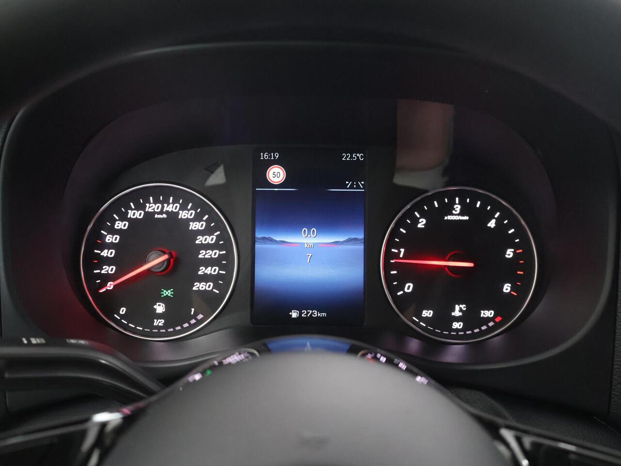 Mercedes-Benz VITO 110 CDI Bestelwagen L3 PRO | Achteruitrijcamera | 3 zits | Apple Carplay | Dodehoekassistent | Climate Control | Climate Control |