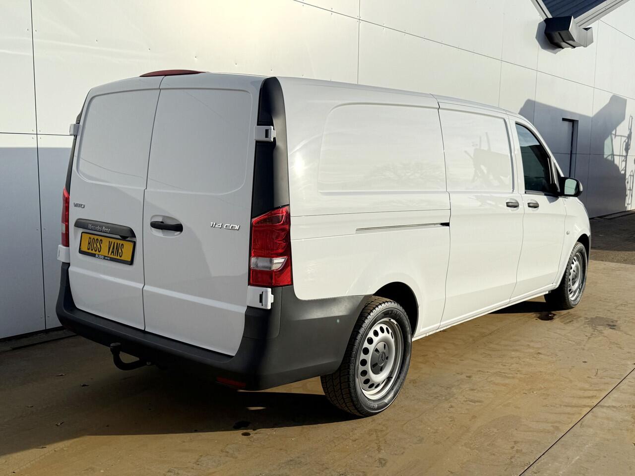 Mercedes-Benz VITO 114 1.9 CDI Automaat L3H1 Climate Control Adaptieve Cruise Control Trekhaak Carplay Camera Stoelverwarming