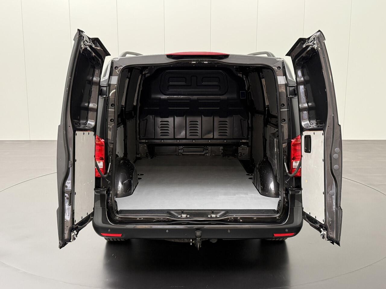 Mercedes-Benz VITO 116CDI 9G-Tronic Automaat XXL Exclusive | Led | Camera | Trekhaak | Betimmering