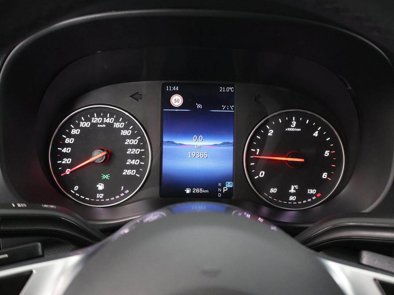 Mercedes-Benz VITO 116 CDI | DUBBEL CABINE | L3 XL | AUT. | 4X4 AANDRIJVING | ACHTERUITRIJCAMERA | STOELVERWARMING | STANDKACHEL | 19" WIELEN | CARPLAY ANDROID AUTO | KUNST LEDER BEKLEDING | ACHTERDEUREN | TREKHAAK