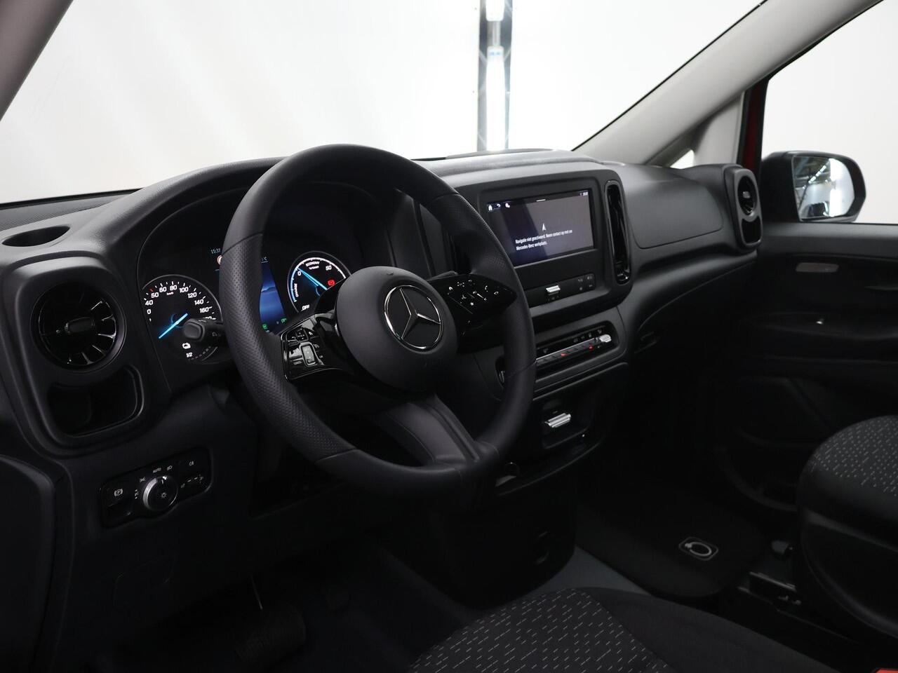 Mercedes-Benz VITO eVito Bestelwagen 112 L3 66kWh | Achterdeuren | Comfortbestuurdersstoel | Dodehoekassistent | Vaste ruit links- en rechtvoor |