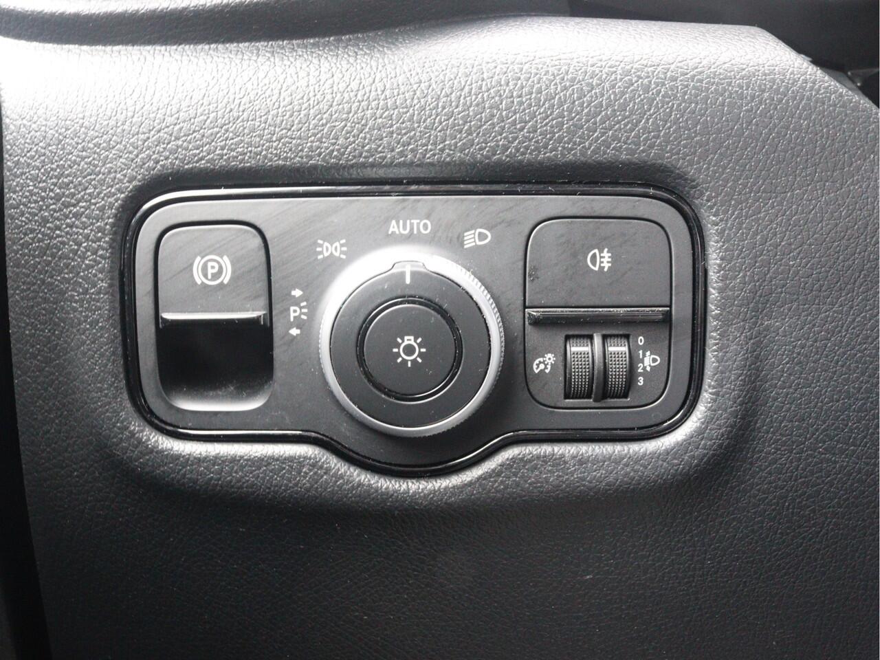 Mercedes-Benz VITO 114 CDI L2 Pro | AIRCO/CAMERA/CRUISE/2.500KG AHW | Certified