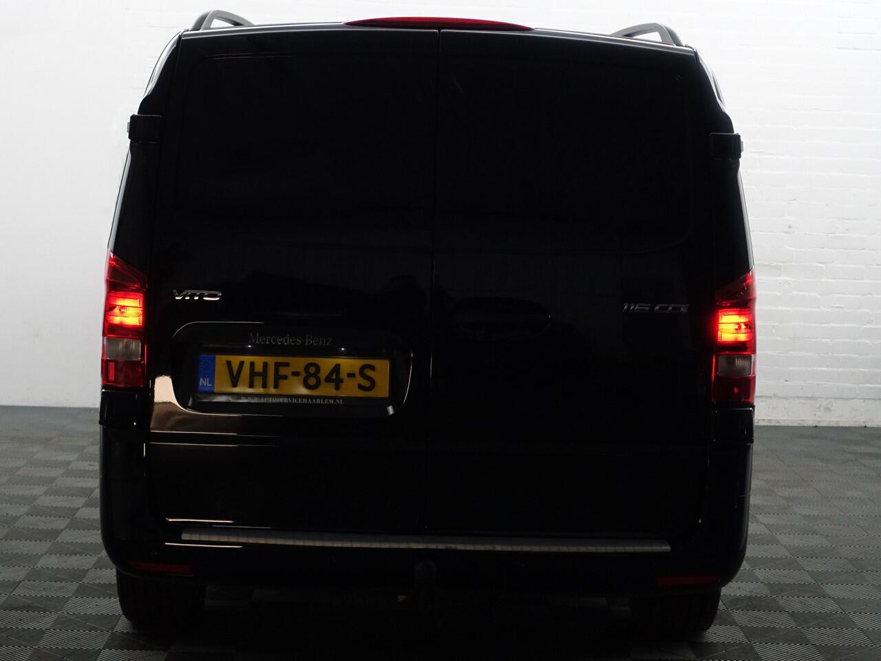 Mercedes-Benz VITO 116 CDI Lang AMG line Automaat 3 persoons I Facelift model I Xenon I Sidebars I LMV