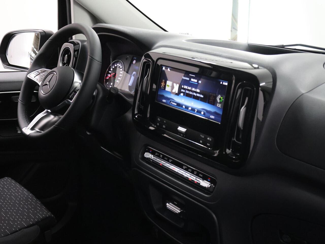 Mercedes-Benz VITO 119 CDI L2 SELECT | Trekgewicht 2.500 kg | Apple Carplay | Achteruitrijcamera | Airco | MultiBeam LED Koplampen | Cruise Control | Dodehoekassistent | BPM Vrij!