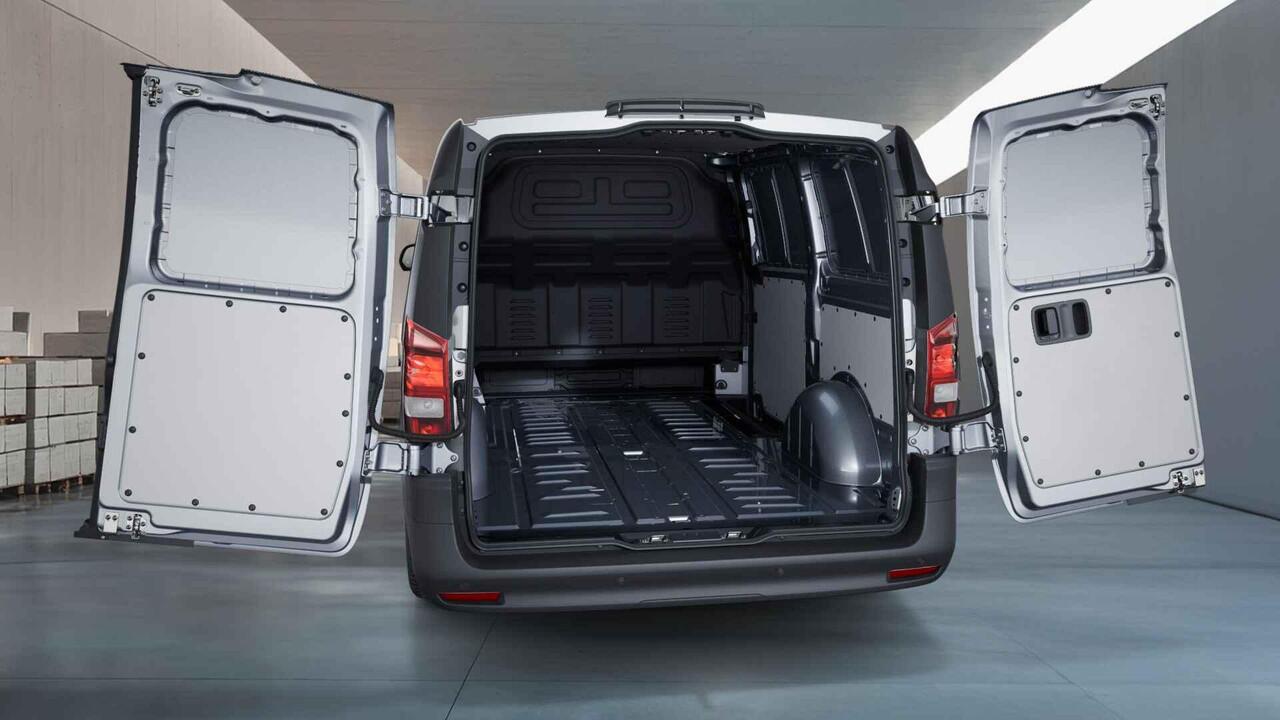 Mercedes-Benz VITO eVito 112 L2 66 kWh
