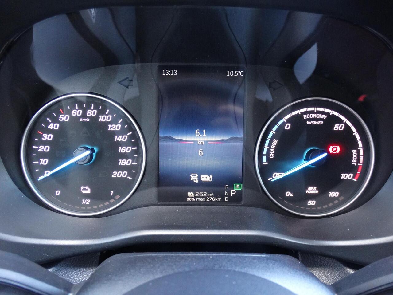 Mercedes-Benz VITO eVito 112 L3 60 kWh Mercedes-Benz eVito eVito 112 L3 66 kWh