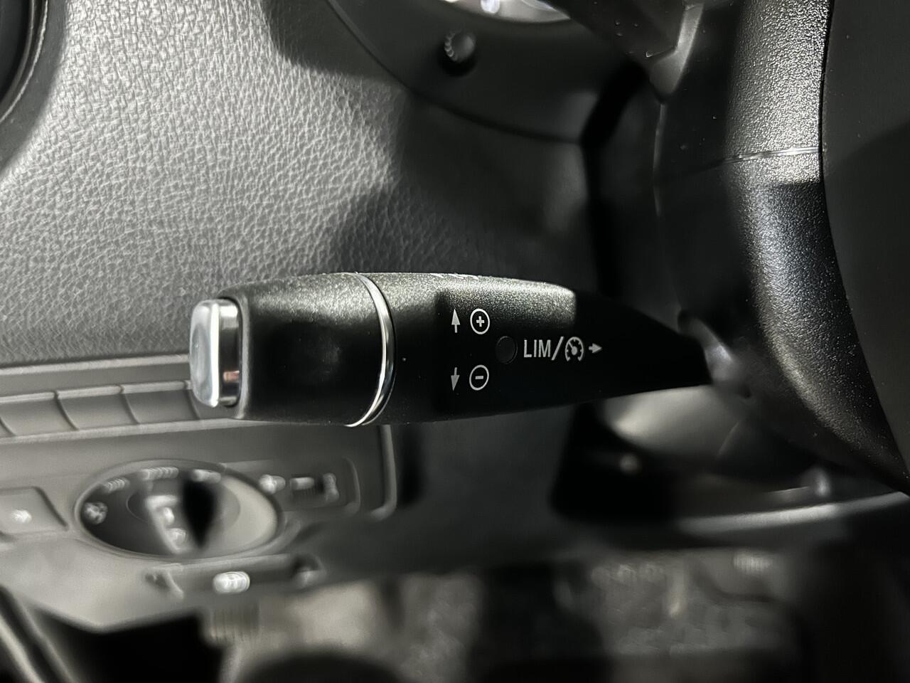 Mercedes-Benz VITO TOURER 116CDI Automaat L3 Dubbele Cabine // Trekhaak // Airco // Camera // Navigatie //