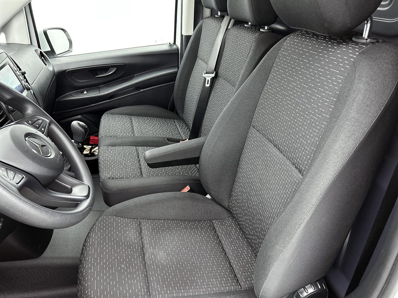 Mercedes-Benz VITO 116 CDI Lang Navi, 19" Velgen, Trekhaak, Sidebars, Camera