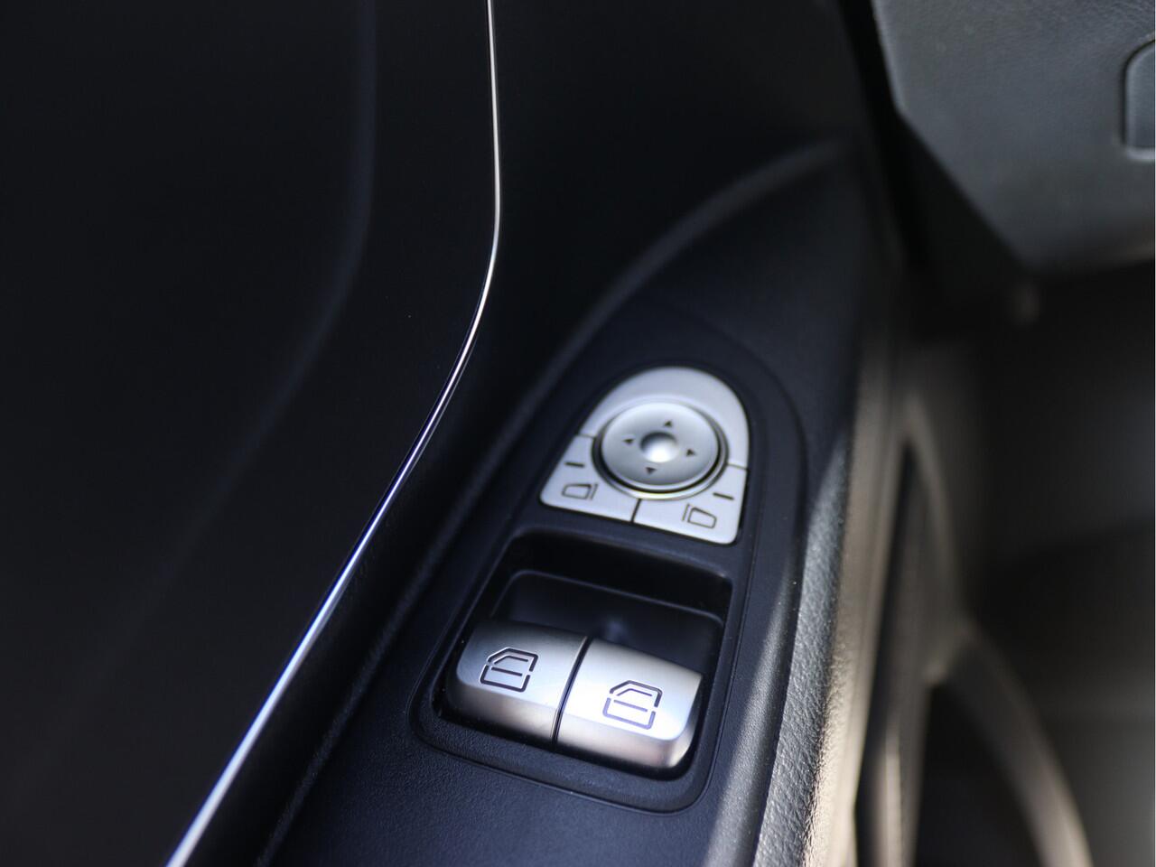 Mercedes-Benz VITO 116 CDI D.C. L2 Pro | CLIMA/CAMERA/CRUISE/2.500KG AHW | Certified