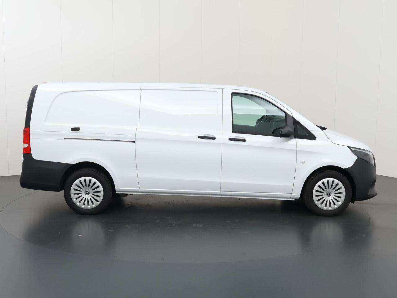 Mercedes-Benz VITO 116 CDI Aut. | L3 Pro | Keyless Go | Navigatiesysteem | Cruise Control | Parkeercamera | 3-zits | Stoelverwarming | 270° Achterdeuren | MODEL 2025 | Certified