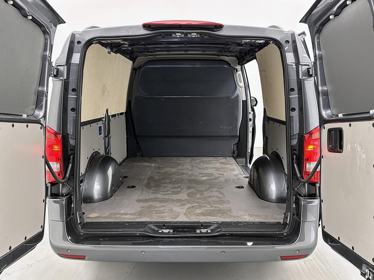 Mercedes-Benz VITO 110 CDI Lang Navigatie Achteruitrijcamera Apple Carplay/Android Auto Cruise Control Betimmering