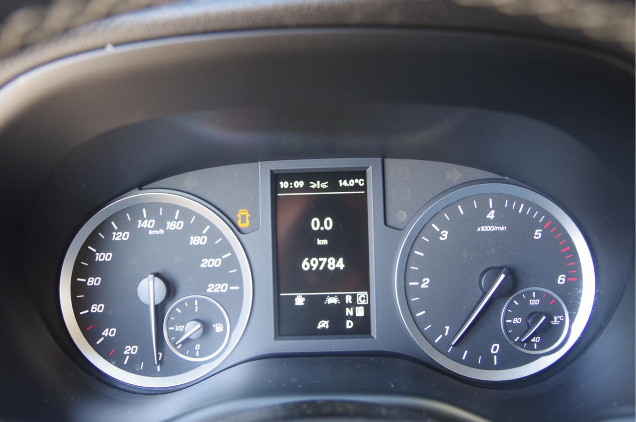 Mercedes-Benz VITO 119 CDI L2 (12-2020) AUT. LED, TREKHAAK, CAMERA, NAVI, CRUISE, CLIMA, PARKEERSENSOREN, APPLE CARPL