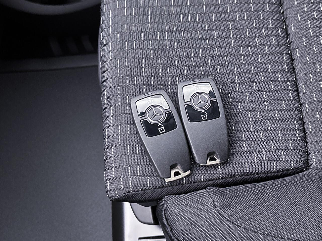 Mercedes-Benz VITO 119 CDI Extra Lang Dubbele Schuifdeur Multibeam LED Trekhaak Achteruitrijcamera Betimmering