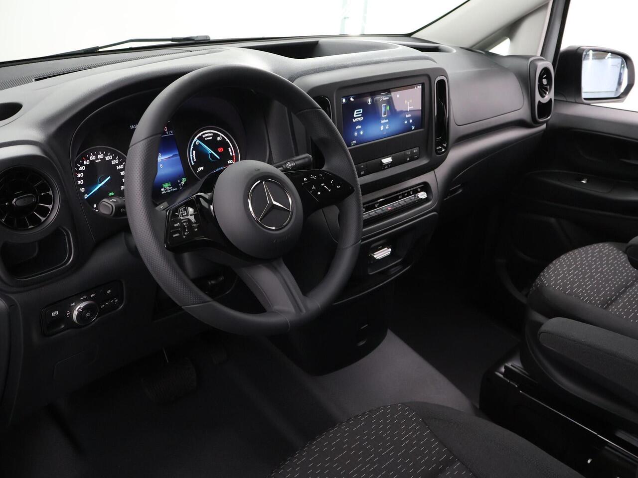 Mercedes-Benz VITO eVito 112 Bestelwagen L2 66 kWh | Stoelverwarming | Navigatie | Achteruitrijcamera | Airco | Cruise Control |