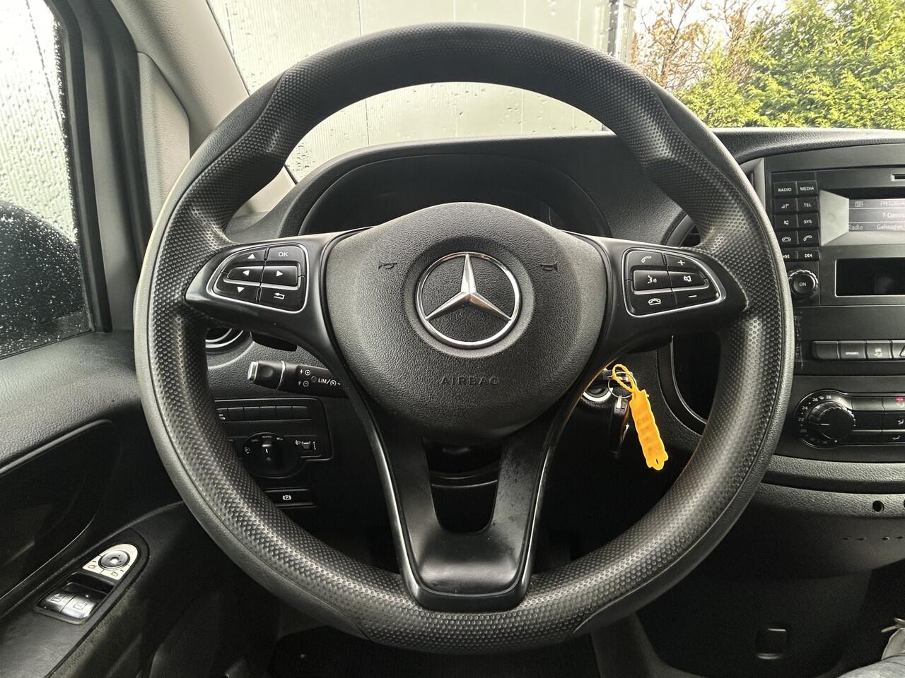 Mercedes-Benz VITO 114 CDI 136 PK AUTOMAAT / L2H1 / 1e EIG. / TREKHAAK / AIRCO / CRUISE / BLUETOOTH / PDC