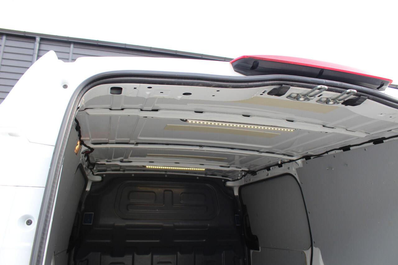 Mercedes-Benz VITO 114 CDI 136Pk Automaat Lang L2 2X Schuifdeur | LED | Trekhaak