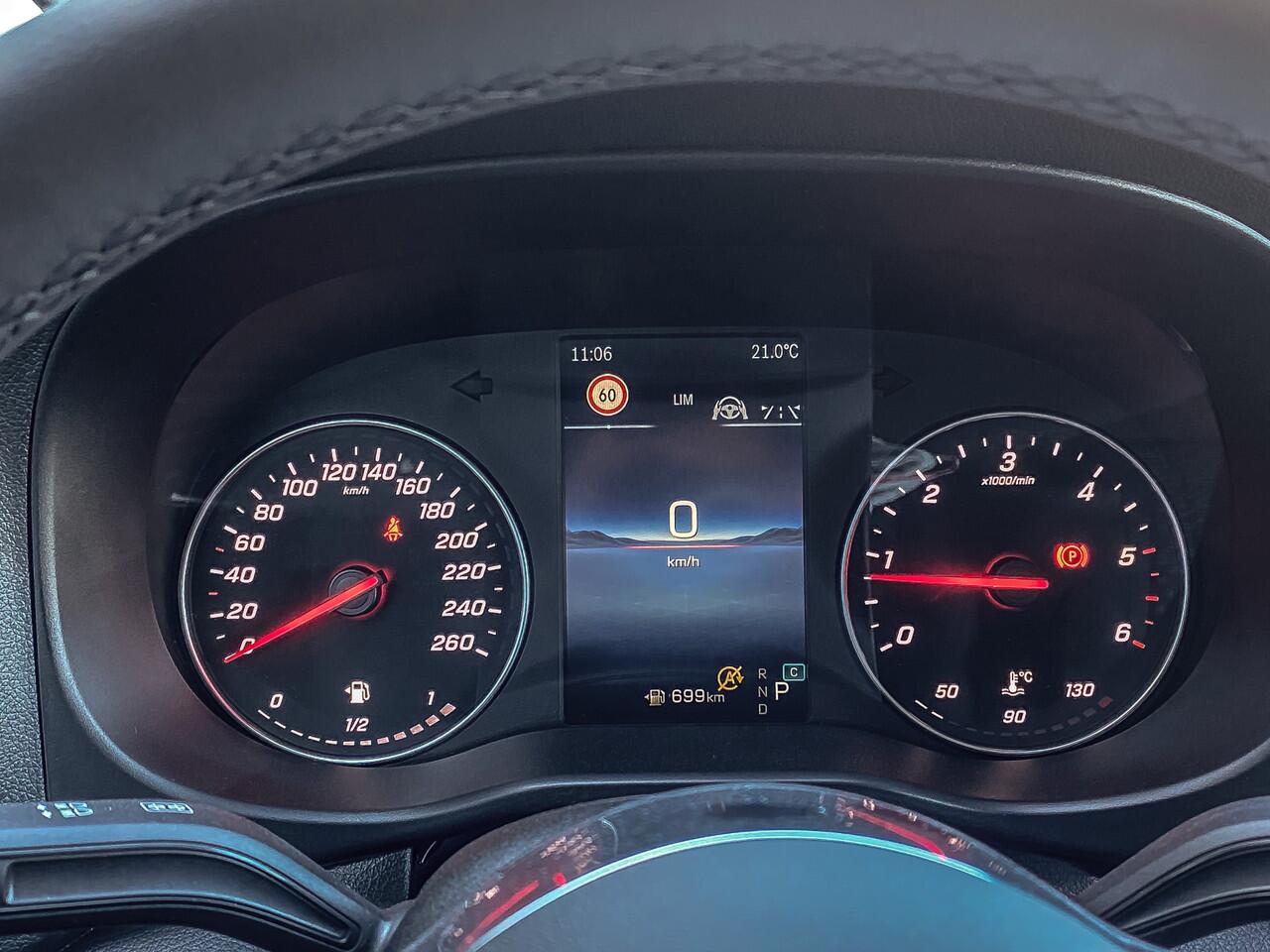 Mercedes-Benz VITO 119 CDI 190PK Automaat Bestelwagen L2 | BPM VRIJ! | STANDKACHEL | LED KOPLAMPEN | DISTRONIC | STOELVERWARMING | MBUX | ACHTERKLEP |