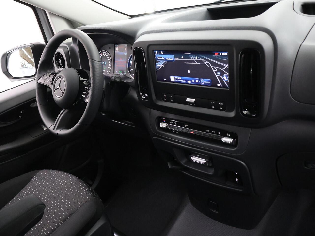 Mercedes-Benz VITO eVito 112 Bestelwagen L2 66 kWh | Snelladen | Dodehoekassistent | Achteruitrijcamera | Comfortbestuurdersstoel | Cruisecontrol |