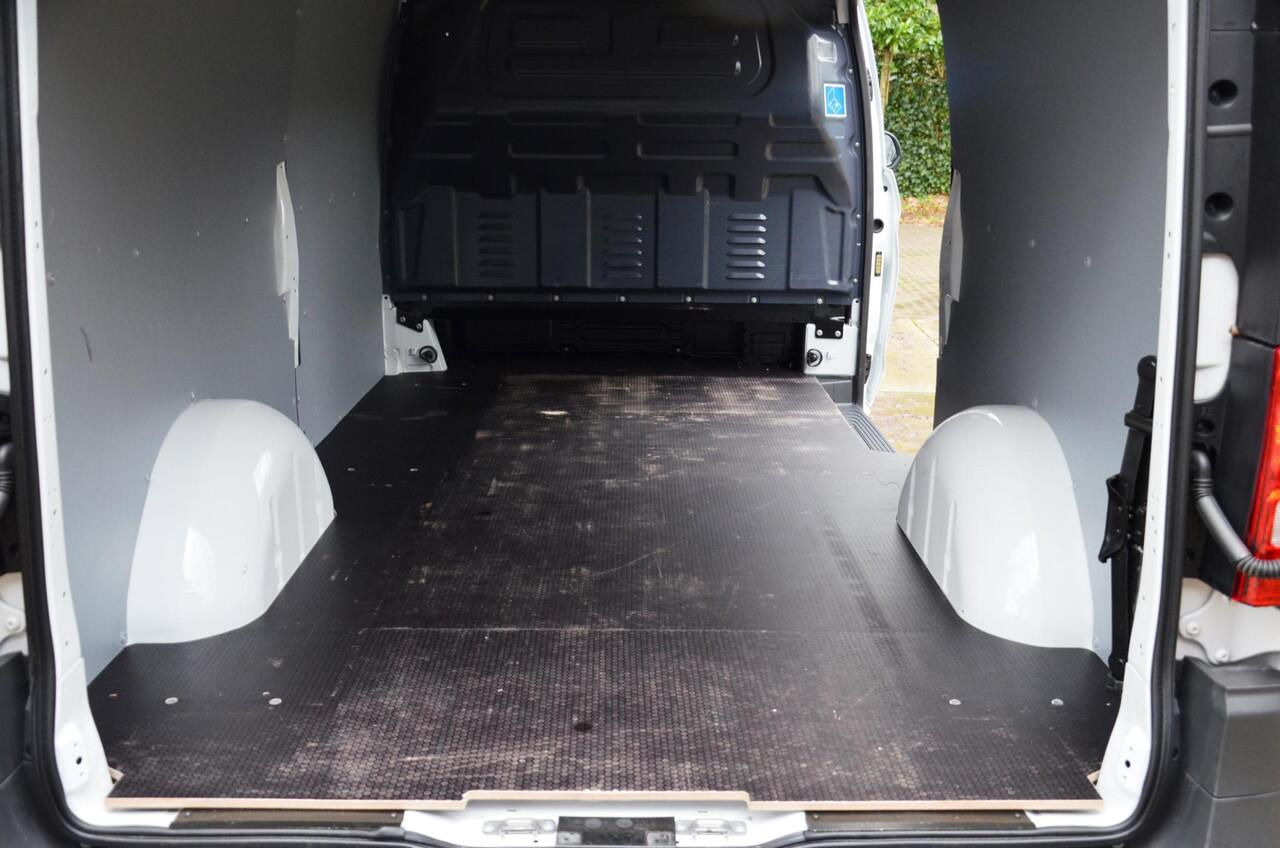 Mercedes-Benz VITO 116 CDI Extra Lang Navi/Airco/Pdc/Cr-Controle/Trekhaak/Achteruitrijcamera/Achterdeuren
