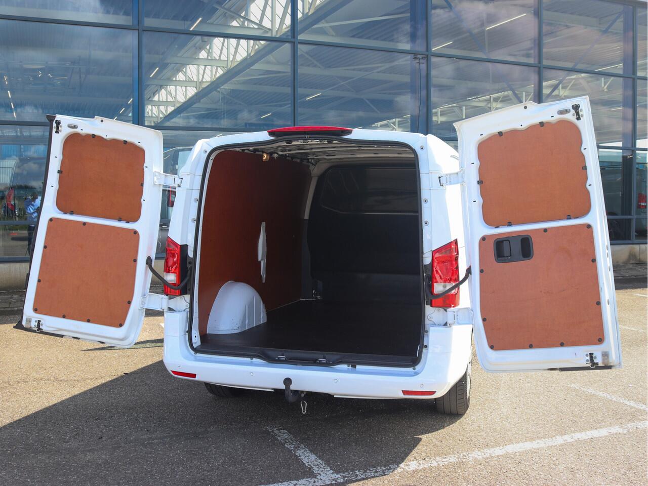 Mercedes-Benz VITO 114 CDI L3 | CLIMA/CAMERA/2.500KG AHW/CRUISE | Certified