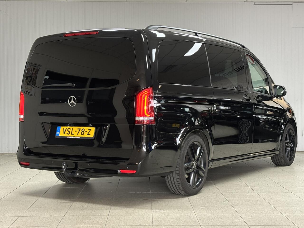 Mercedes-Benz VITO 114 CDI Lang DC (Snoeks Comfort)/ Lease Edition / AMG-Line/ Trekhaak/ Dubbele Schuifdeur/ Automaat/ Leder/ LED Koplampen/ Apple + Android/ DAB+/ Camera/ 19'' LMV/ Stoelverw./ Navi/ Clima/ Cruise/ PDC V+A/ Extra getint glas. Fiscale waarde ¤ 56105,-
