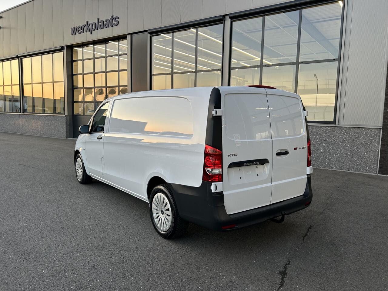 Mercedes-Benz VITO 116 CDI L3 Pro 2500KG Trekhaak / MBUX / Camera / Navigatie / Cruise control / Airco / Achterdeuren