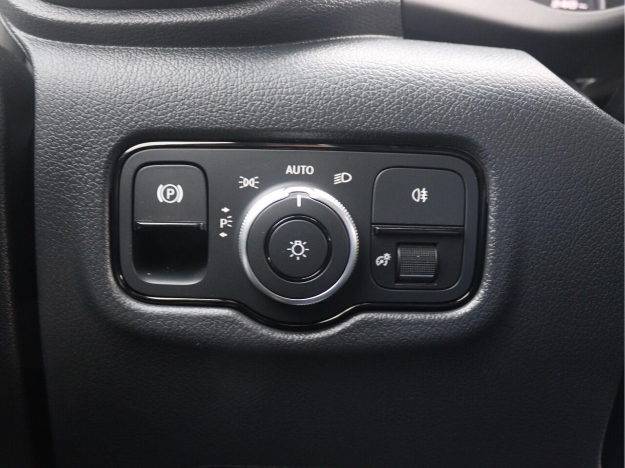 Mercedes-Benz VITO 114 CDI L2 Select | CLIMA/CAMERA/CRUISE/2.500KG AHW | Certified