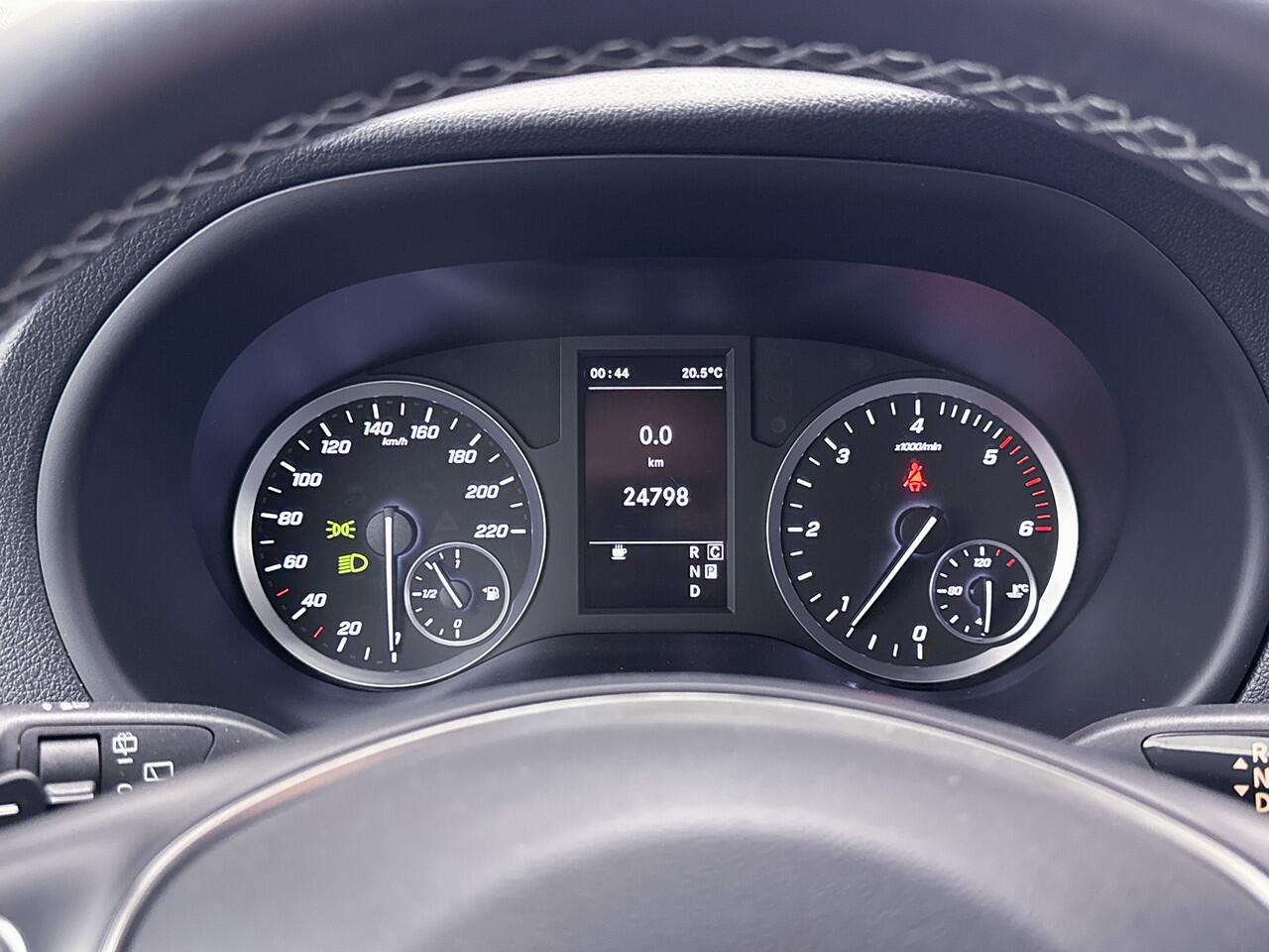 Mercedes-Benz VITO 114 CDI L3 Dubbele Cabine Led DC Trekhaak Apple Carplay/Android Auto Achteruitrijcamera Cruise Control