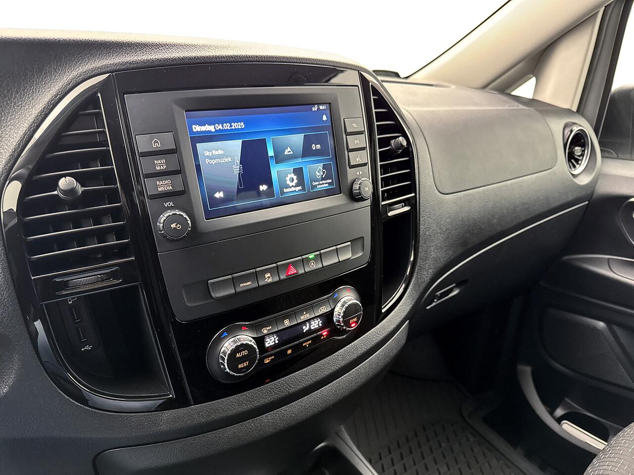 Mercedes-Benz VITO 114 CDI Extra Lang DC *LBW-Edition* Dubbele Cabine Led 19" Lichtmetaal Trekhaak Achteruitrijcamera Apple Carplay/Android Auto