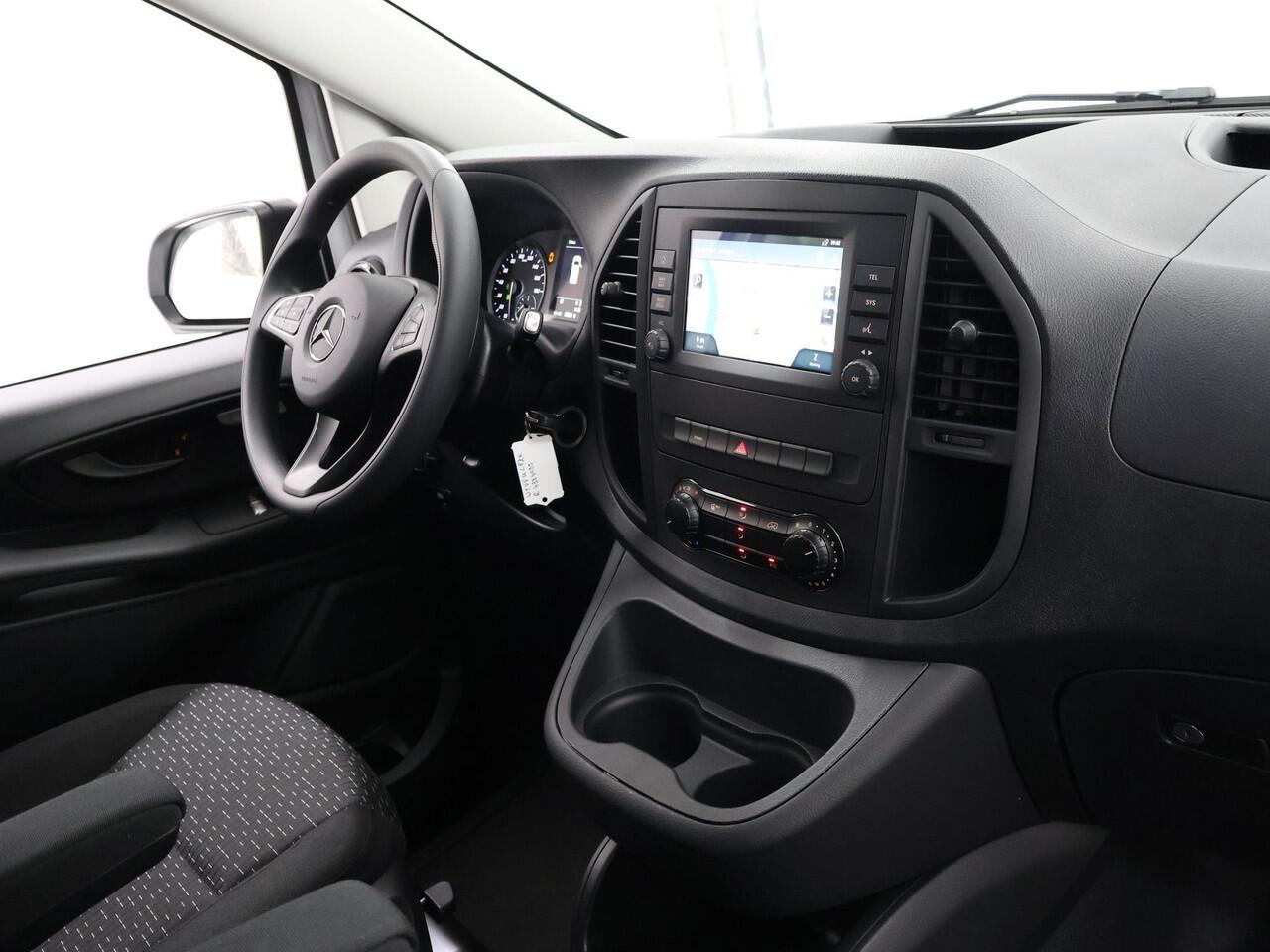 Mercedes-Benz VITO eVito Bestelwagen 66 kWh L3 | Stoelverwarming | Navigatie | Airco | Cruise Control | LED-Koplampen | Achterdeuren |