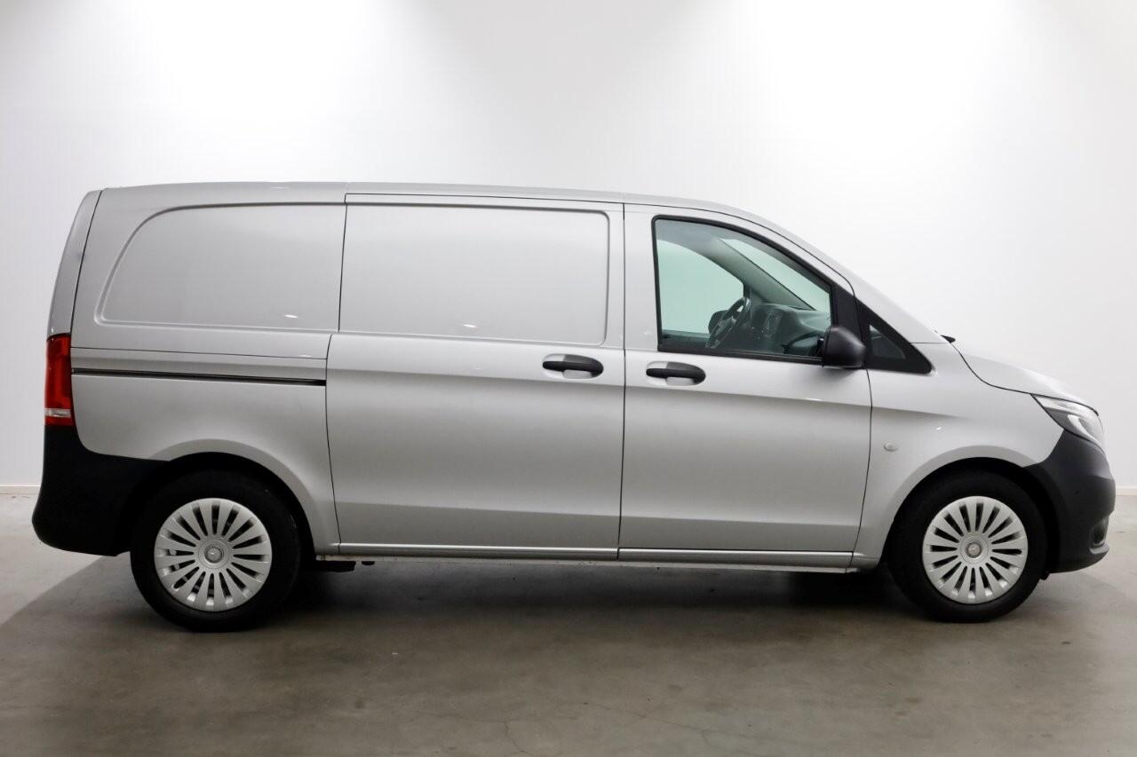 Mercedes-Benz VITO 114 CDI 136pk Compact 9G Automaat 2x Schuifdeur/LED/Camera/Navi/Inrichting 05-2022
