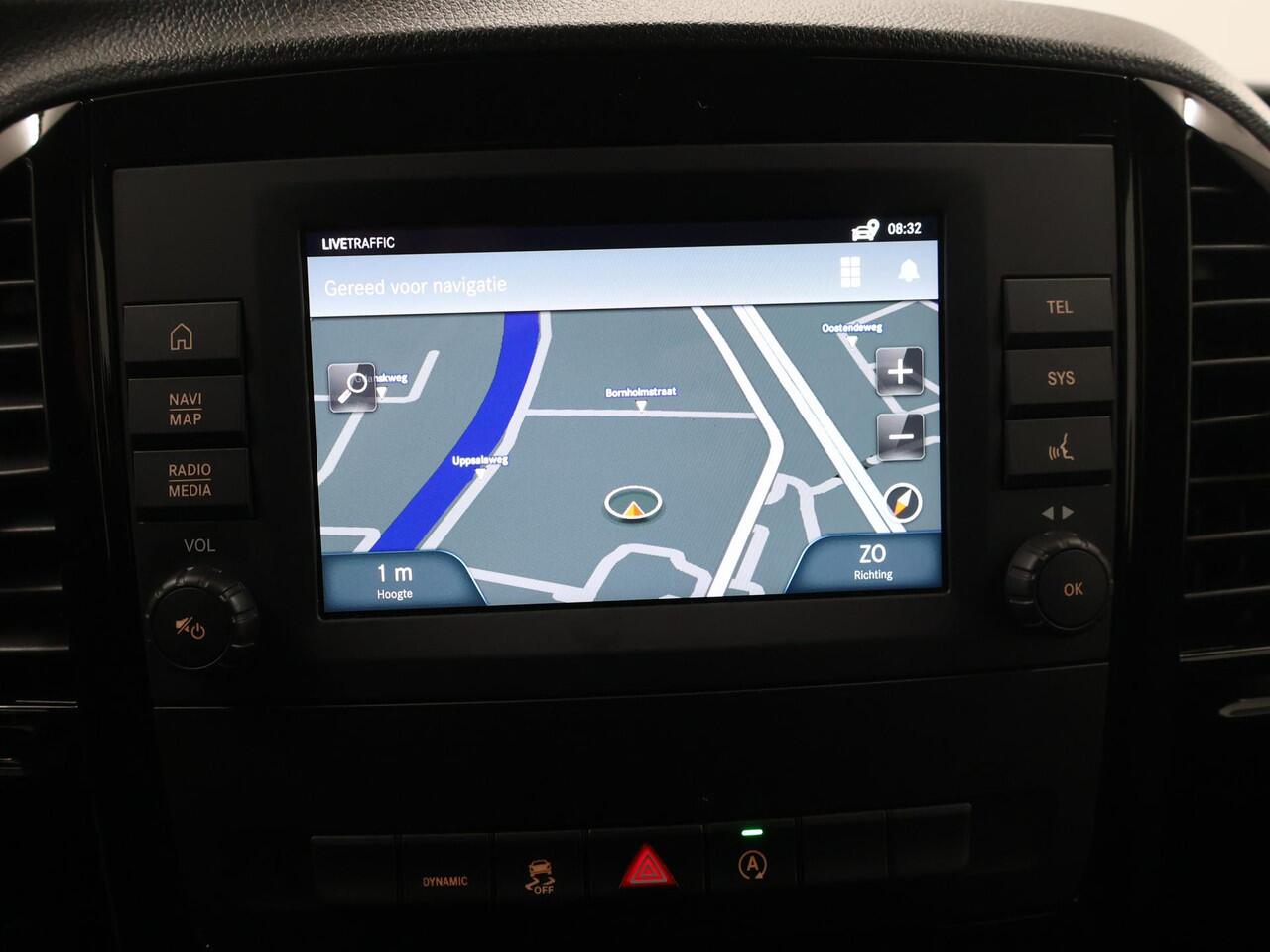 Mercedes-Benz VITO 116 CDI | Aut. | L2 Lang | Parkeercamera | Climate Control | 2-zits met Stoelverwarming | Trekhaak | Sidebars | LM Velgen | LED Koplampen | Stoelverwarming | Cruise Control | Certified