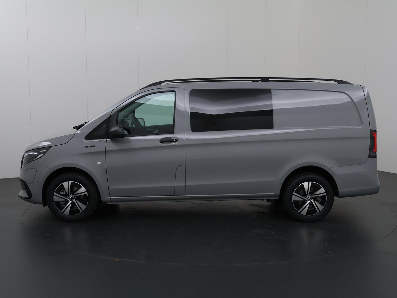 Mercedes-Benz VITO eVito Bestelwagen 112 L2 66kWh | Snelladen | Cruise Control | Stoelverwarming | Achterklep met ruit | Privacy glas | Bumpers in kleur |