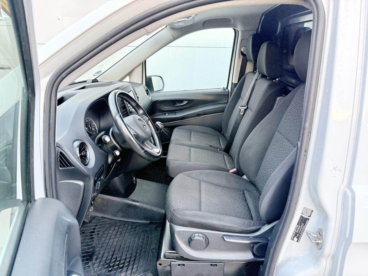 Mercedes-Benz VITO 116 1.9 CDI L2H1 Climate Control Cruise Control Camera Navigatie Stoelverwarming Parkeersensoren voor achter