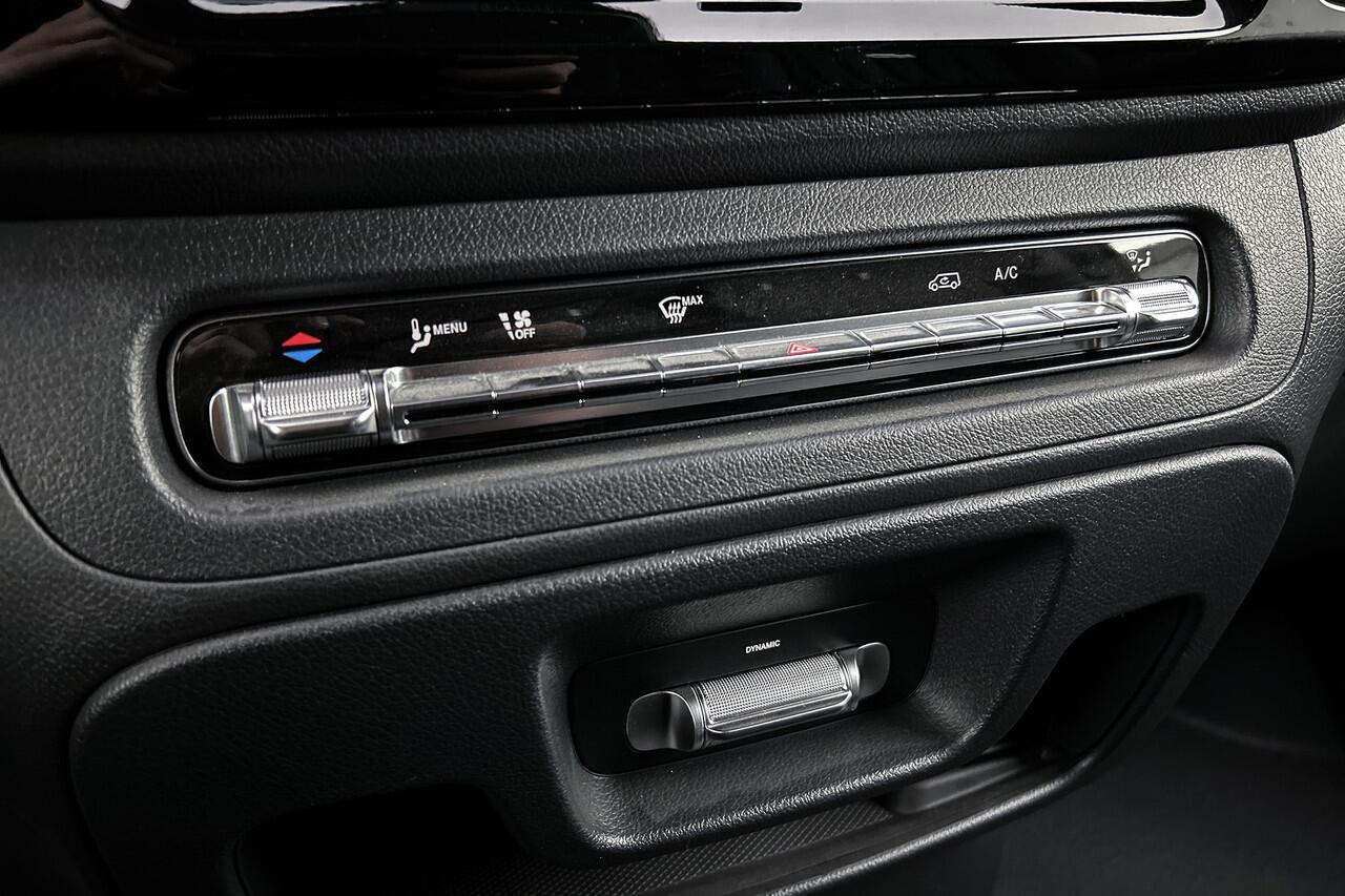 Mercedes-Benz VITO 116 CDI L3 AMG Edition | Leder | Camera | Trekhaak | Stoelverwarming | Parkeersensoren | Navigatie