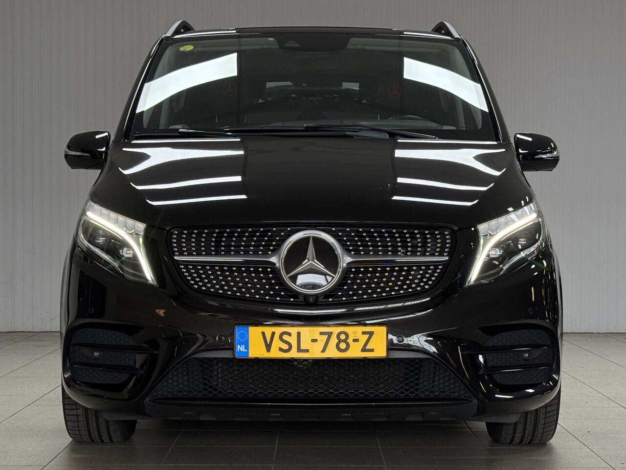 Mercedes-Benz VITO 114 CDI Lang DC (Snoeks Comfort)/ Lease Edition / AMG-Line/ Trekhaak/ Dubbele Schuifdeur/ Automaat/ Leder/ LED Koplampen/ Apple + Android/ DAB+/ Camera/ 19'' LMV/ Stoelverw./ Navi/ Clima/ Cruise/ PDC V+A/ Extra getint glas. Fiscale waarde ¤ 56105,-